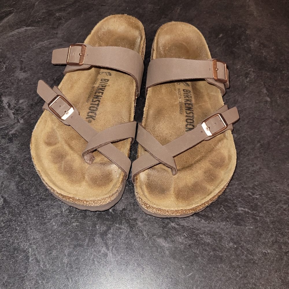 Birkenstock Mayari Size 38 (7)